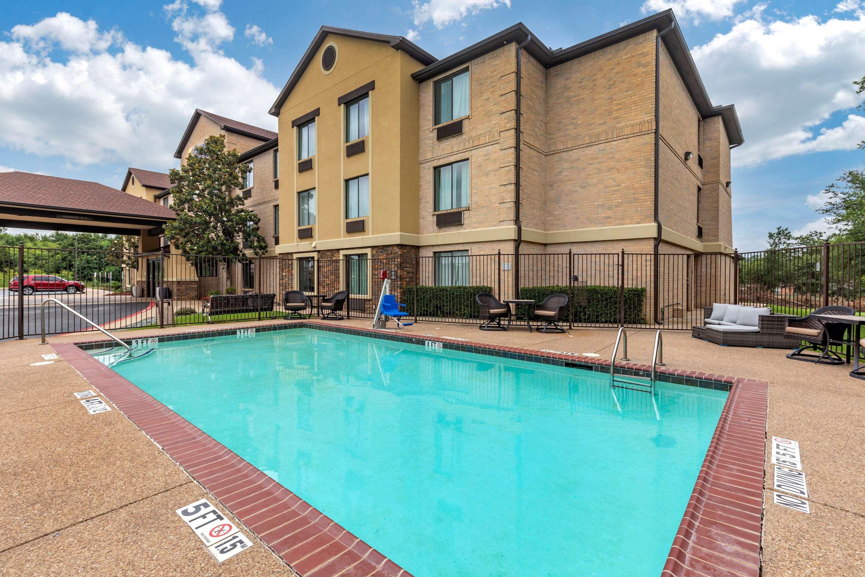 Comfort Inn & Suites Mansfield Εξωτερικό φωτογραφία