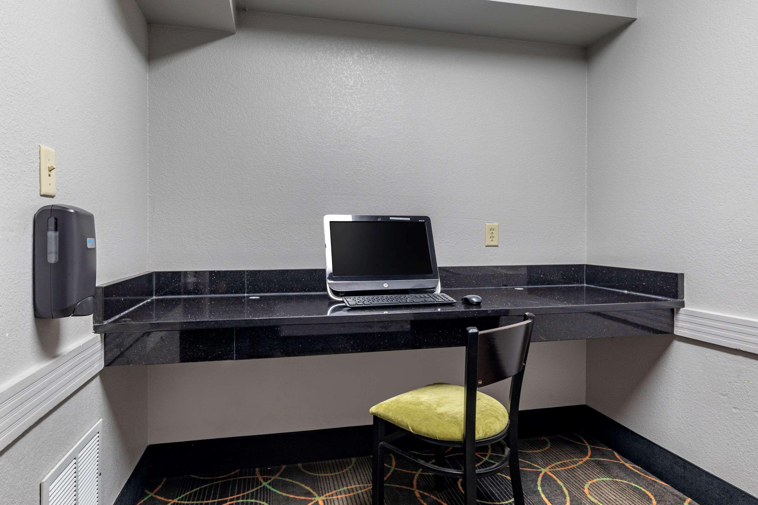 Comfort Inn & Suites Mansfield Εξωτερικό φωτογραφία
