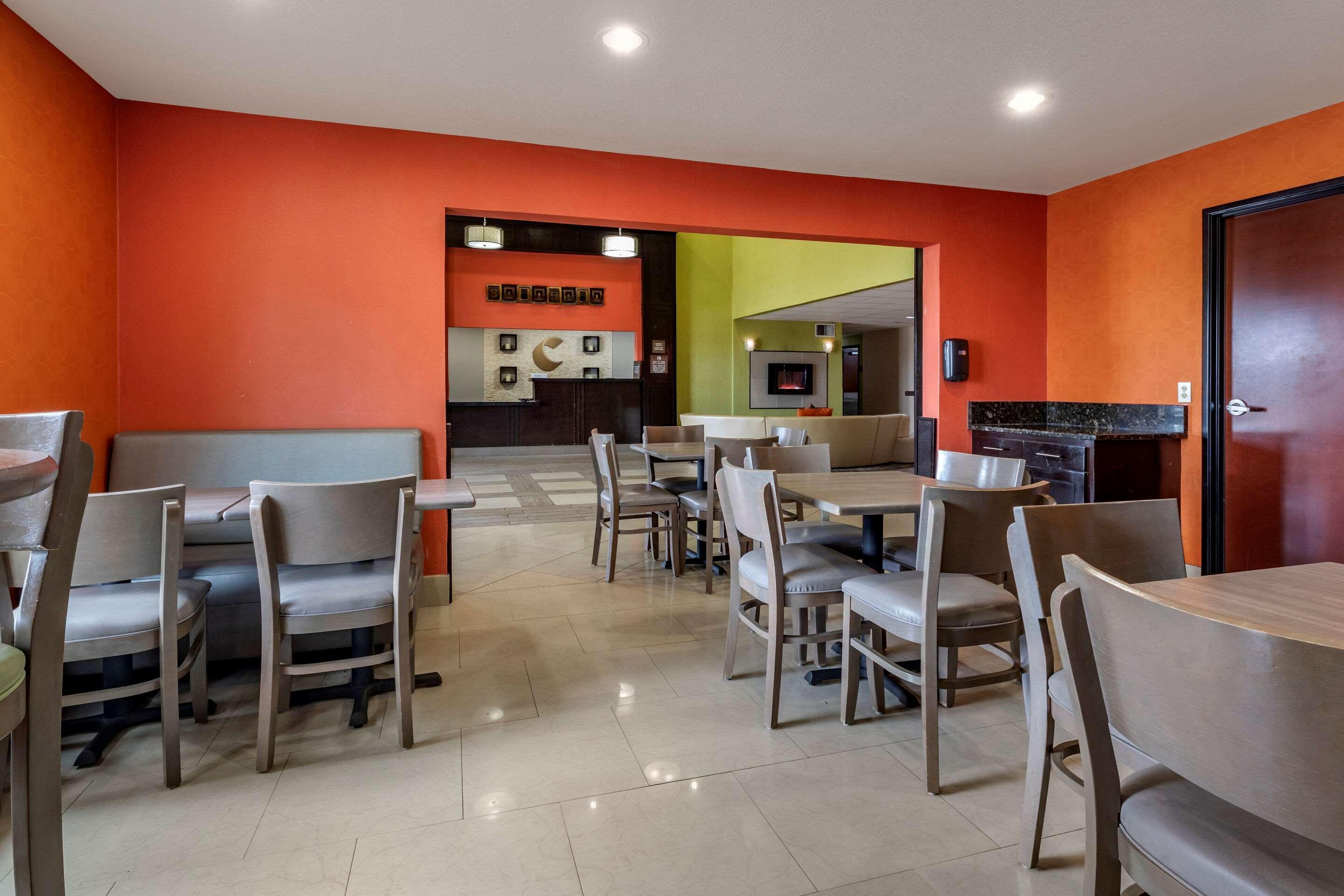 Comfort Inn & Suites Mansfield Εξωτερικό φωτογραφία