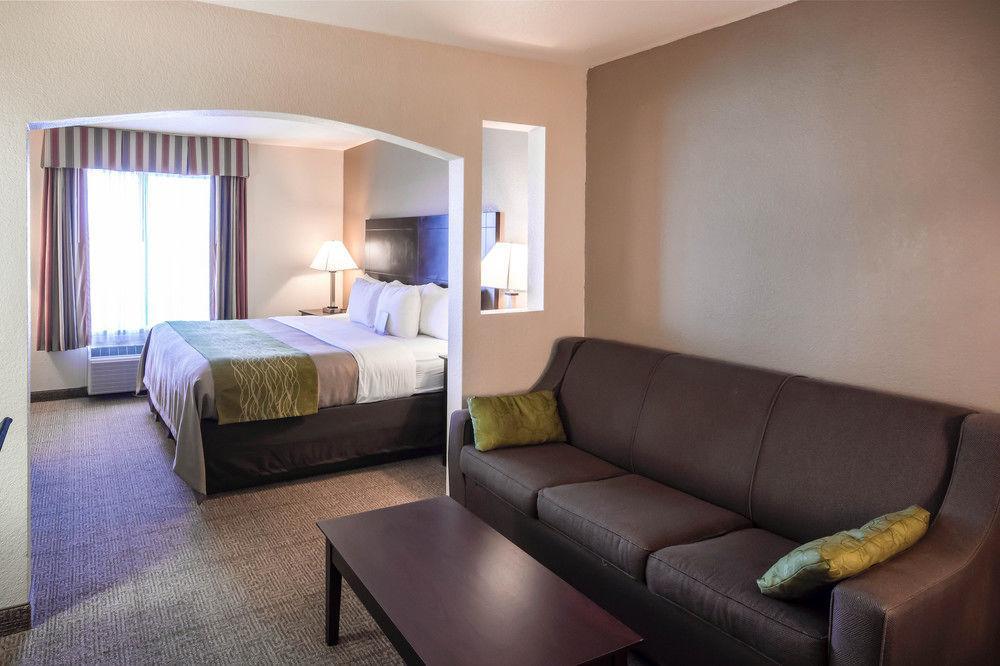Comfort Inn & Suites Mansfield Εξωτερικό φωτογραφία